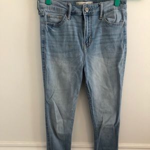 hollister super high rise skinny jeans